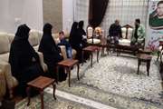 دیدارمیم بکتاشیان مدیرکل کانون استان اصفهان با خانواده شهید میثم حسینی از شهدای جنگ رمضان