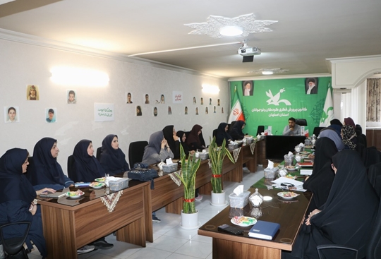 تبیین سیاست‌ها و راهبردهای فرهنگی، هنری، ادبی و علوم و فناوری‌های نوین کانون استان اصفهان در سال جدید