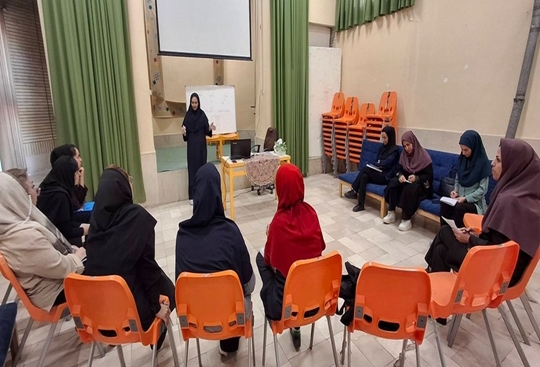 با رویکردی هنرمحور و تحول‌آفرین؛ کانون استان اصفهان اولین دوره توانمندسازی مربیان پیش‌دبستانی را آغاز کرد